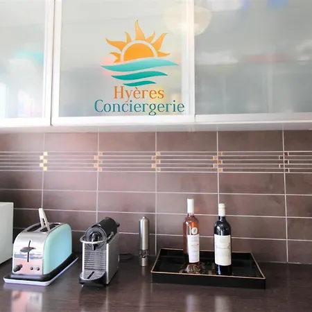 Cosy T3 Renove-Clim/Parking/Hyeres- Plage 10 Min * Йер